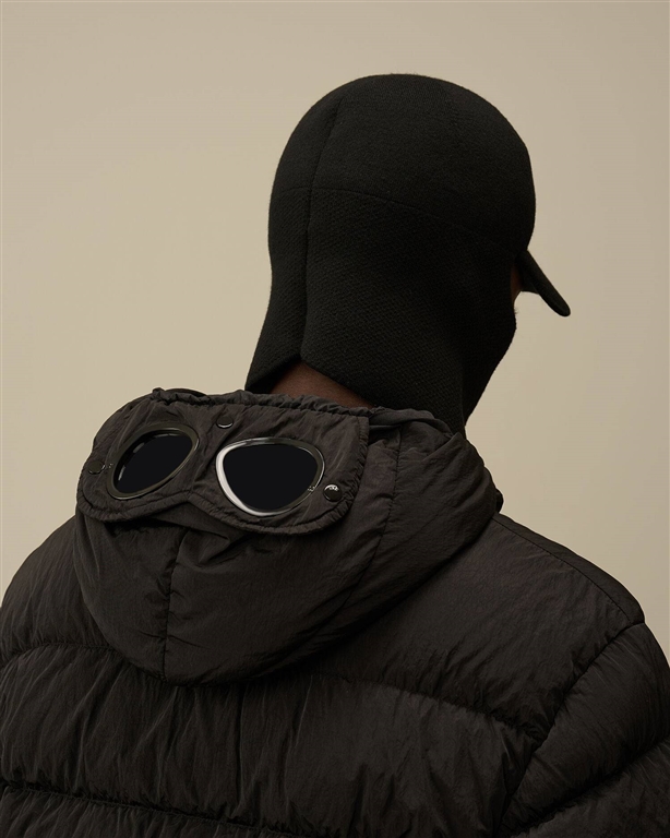 EXTRAFINE MERINO WOOL VISOR NECK HAT BLACK COMPANY Hats