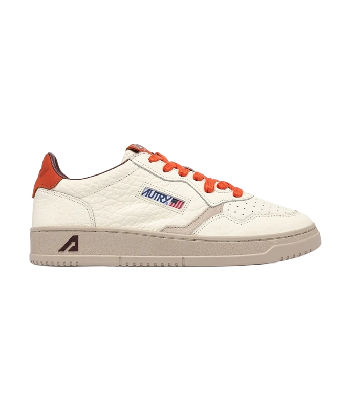 Autry - Footwear - MEDALIST LOW IN SAND LEATHER AND PUMPKIN